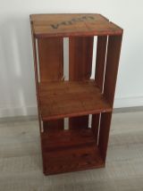 Caisses en bois avec inscriptions des compagnies