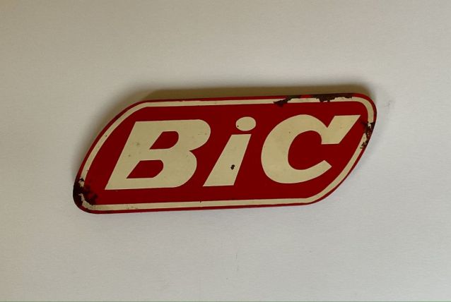 ancienne plaque émaillée BIC