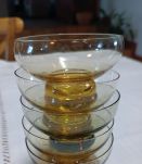 5 coupelles  anciennes verre fumé (légères ébréchures sur 2)