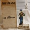 Porte-bouteille cowboy stand par Jim Beam