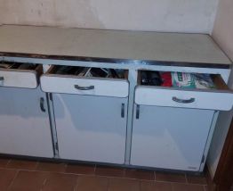 Buffet bas en formica année 50
