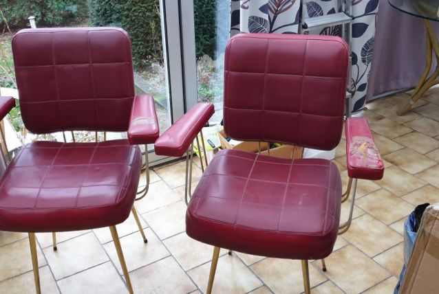 Chaise vintage cuir rouge 