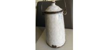 Pot à lait en email 