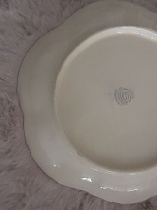 Assiette creuse ou plat creux 