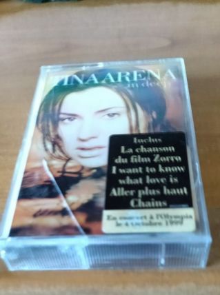 Tina Arena "in deep"