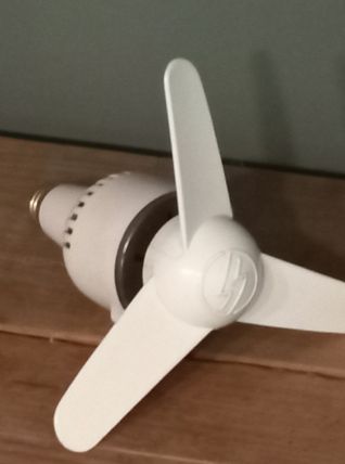 Joli Ventilateur à douille 60' s &amp; 70's
