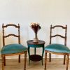 Paire de chaise style Napoleon III avec guéridon en bois