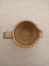 Pot à lait grès signé