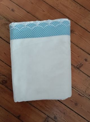 Drap brodé vintage 