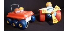 Deux jouets à tirer "Fisher Price"