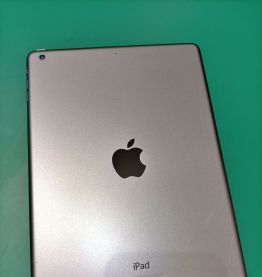 Apple IPAD AIR 32 Go Parfait Etat	A1474