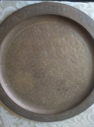 plateau de cuivre marocain fait à la main 