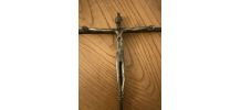 Crucifix signé Elie Pellegrin