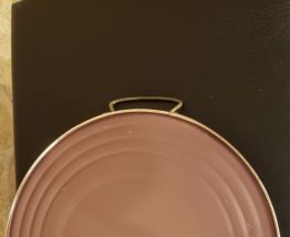 Plateau rétro laqué rouge et doré
