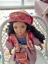 POUPEE PORCELAINE ORIGINELLE