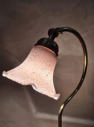 lampe  laiton style art deco avec tres belle tulipe opaline 