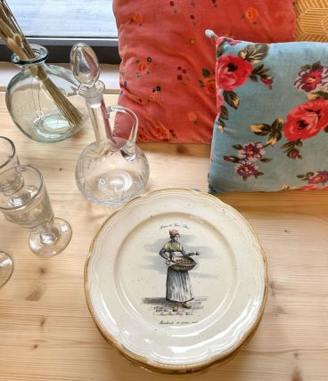 4 Assiettes vintage "Métiers du Vieux Paris"