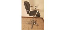 Deux sièges de coiffeur professionnel 100 €