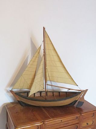 VOILIER ANCIEN EN BOIS             