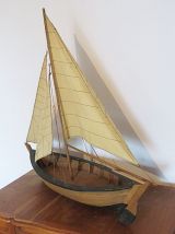 VOILIER ANCIEN EN BOIS             