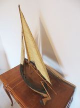VOILIER ANCIEN EN BOIS             