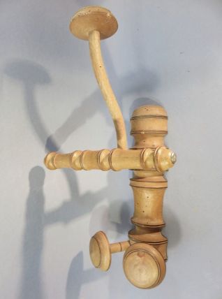 PORTE MANTEAU EN BOIS 30'S