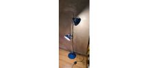 lampadaire reglable  bleu metal et chrome  bonne etat 1975 a
