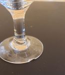 8 anciens verres à vin cristal ciselé
