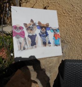 TOILE IMPRIMEE PETITS CHIENS TABLEAU TBE  40 X 40 CM