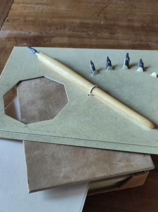 coffret calligraphie J. Herbin