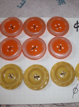 BOUTONS
