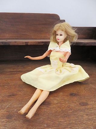 POUPEE BARBIE MATTEL TRESSY 1966