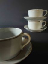 Tasses et soupes en porcelaine de Couleuvre