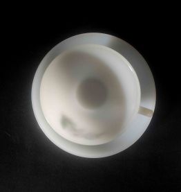 6 tasses Arcopal motif marguerites