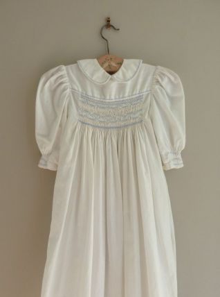 Robe ancienne petite fille