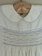 Robe ancienne petite fille