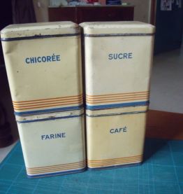 Boites anciennes en métal