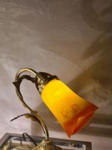 lampe bronze et laiton, avec jolie tulipe pate de verre  sig