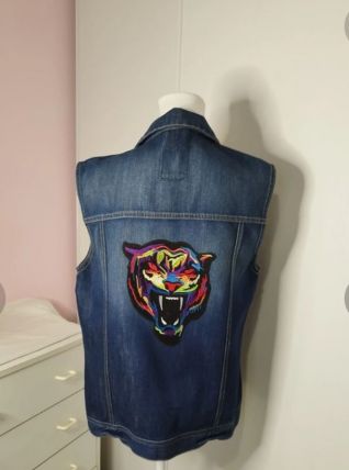 Veste en jean sans manches homme avec lion au dos taille S/M