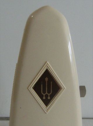 Métronome Taktell piccolo blanc crème ivoire 1970 wittner 