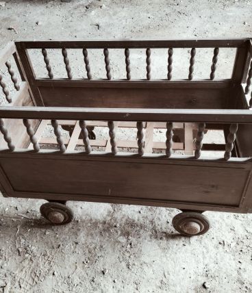 Lit bébé vintage