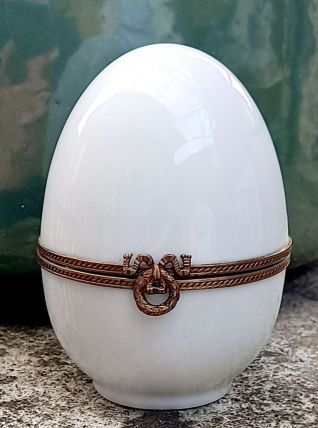 Boîte en porcelaine 