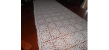 chemin de table fait mains au crochet - coton blanc