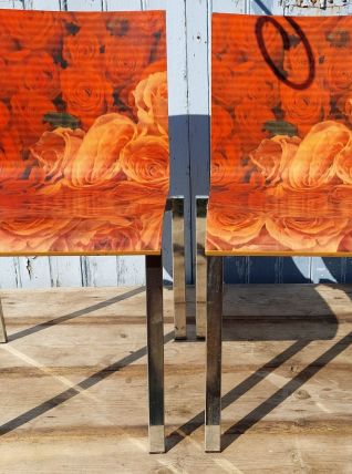 duo de chaises a motif de rose