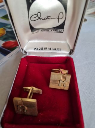 Boutons de manchettes 