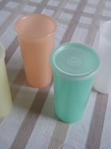 Gobelets pastel Tupperware Vintage 70'S  + 2 couvercles