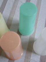 Gobelets pastel Tupperware Vintage 70'S  + 2 couvercles