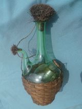 carafe  ancienne  ,  en verre , vintage