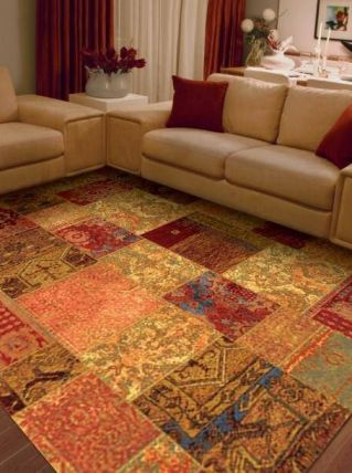 Tapis oriental à plusieurs couleurs