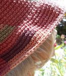BOB CHAPEAU MULTICOLORE T 56-57 QUASI NEUF CROCHETE